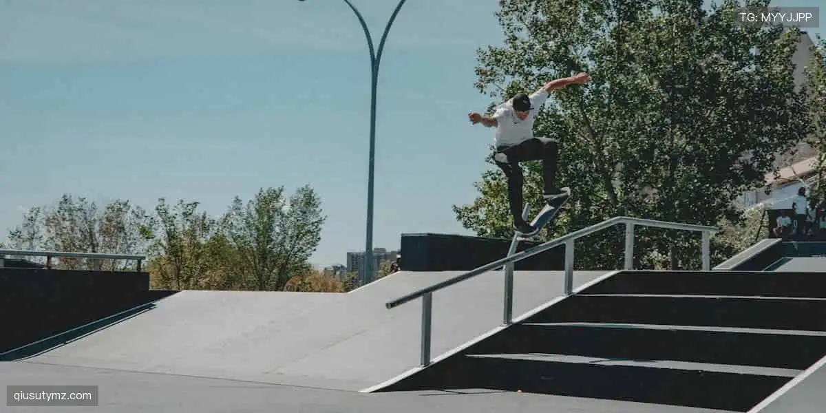 🎮 潮流装备，释放你的运动 DNA！👟